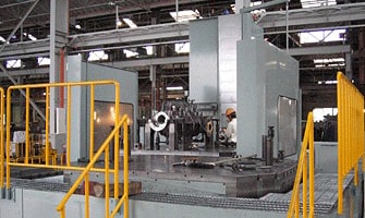 Table type horizontal boring machine with pallet changer